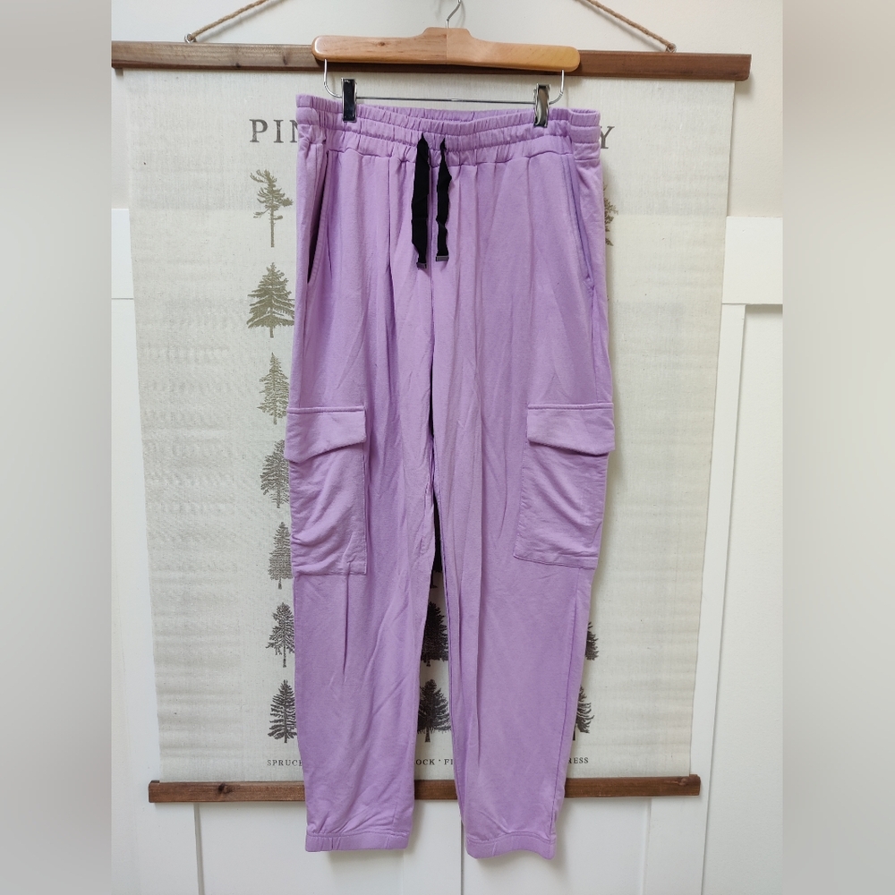 Laurier & Co. Lavender Cargo Jogger Pants – Size Large – NWT
